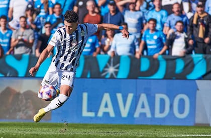 El paraguayo Ramón Sosa es el mejor jugador de la T, pero está en conflicto con el club y no participará en la serie frente a River.