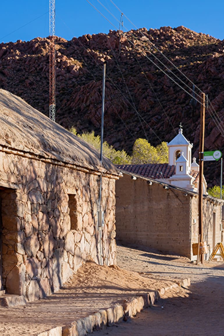 El paraje se visita sobre la ruta 51, a unos 100 kilómetros de la ciudad de Salta.