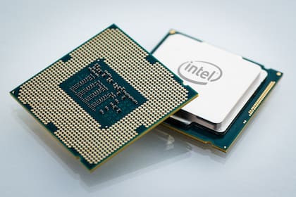 El parche que publicó Intel para mitigar las amenazas digitales conocidas como Spectre y Meltdown está provocando reinicios en algunos equipos