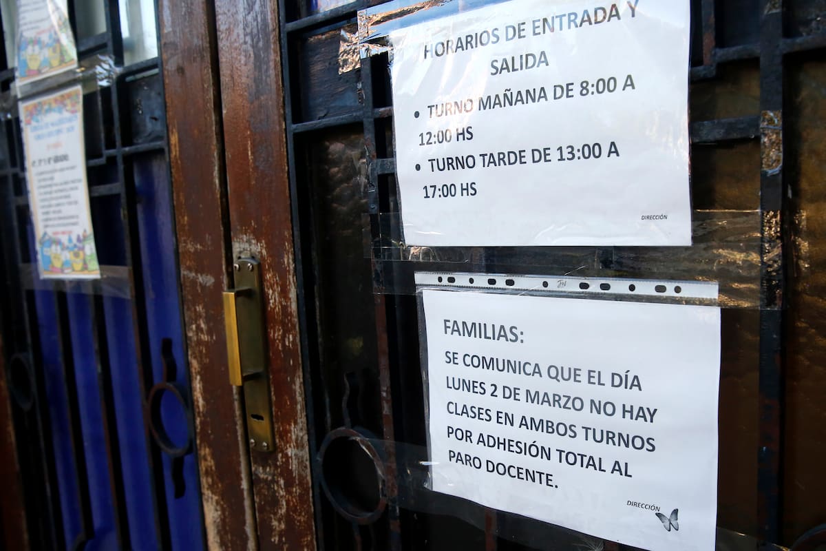 El paro docente se hizo sentir en escuelas públicas, como en la Domingo Faustino Sarmiento de Mar del Plata