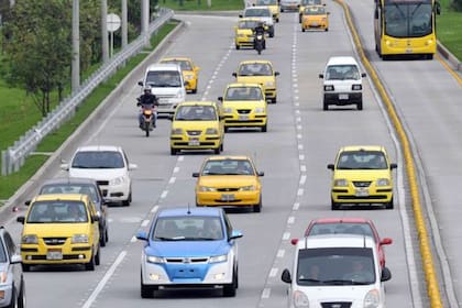 El parque automotor de vehículos eléctricos sigue creciendo en Colombia