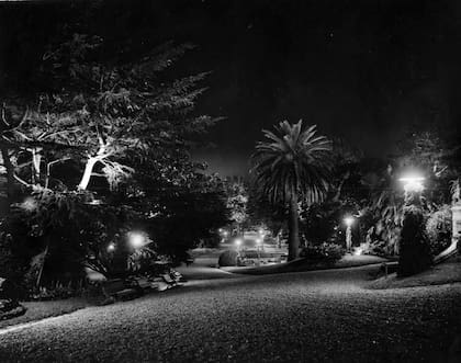 El parque de la quinta iluminado. 1939.