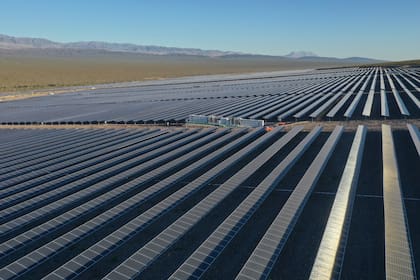 El parque solar Ullum está situado en San Juan y empleó a 550 personas para su construcción