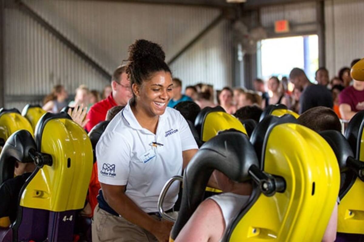 El parque volverá a abrir al público el 28 de marzo, con una noche de vista previa exclusiva para los poseedores de pases de temporada