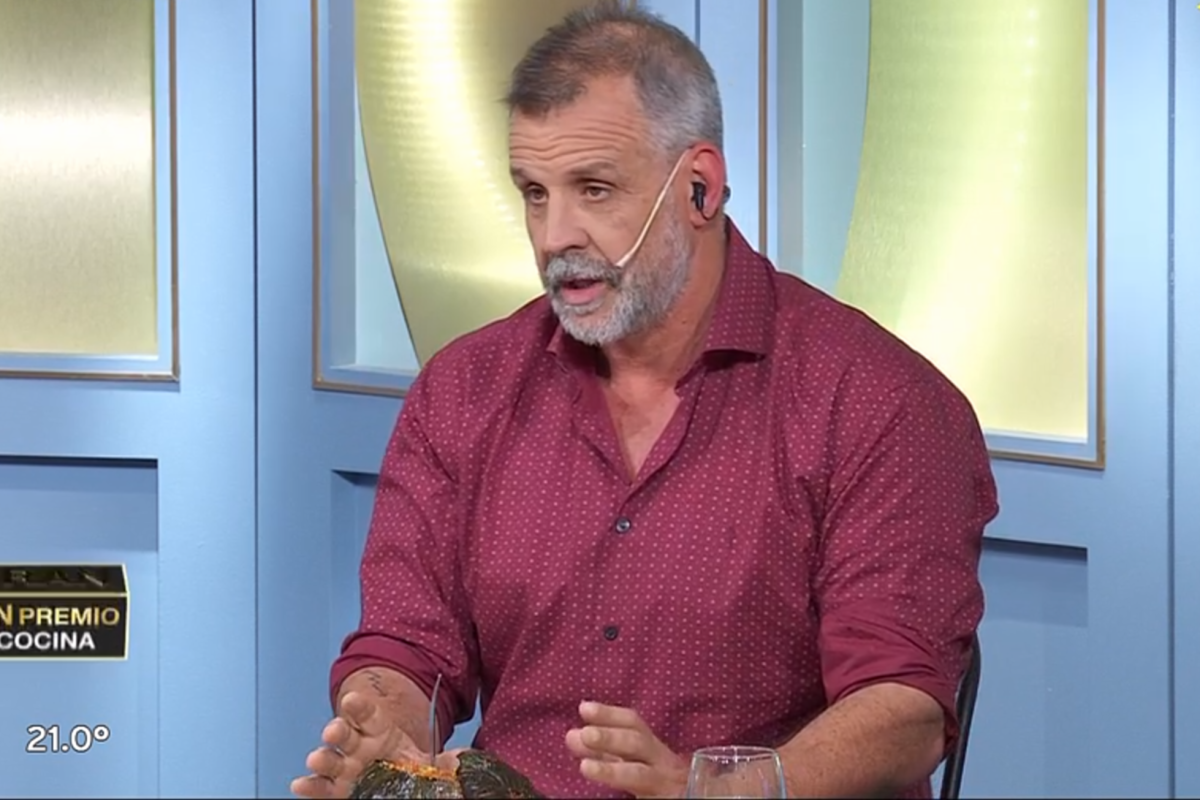 El parrillero y jurado de El gran premio de la cocina se mostró sorprendido ayer por un ingrediente inesperado en la carbonada que preparó Julián