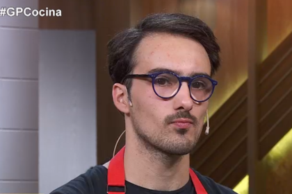 Julián se mostró muy serio ante las dudas sobre su entrega