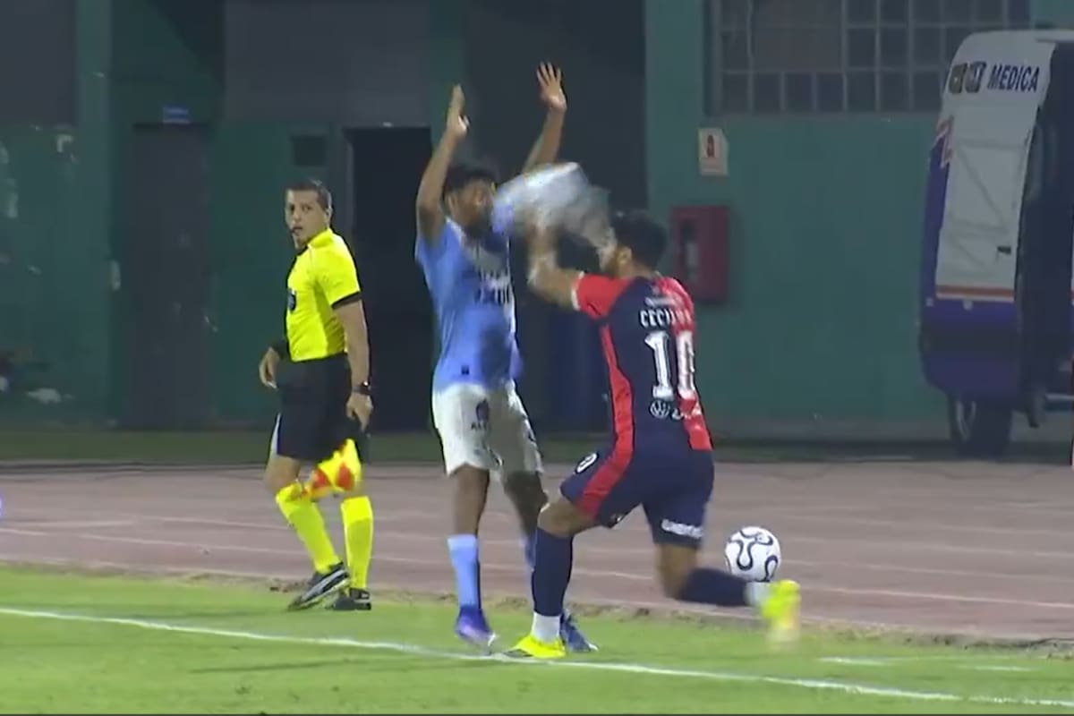 El particular episodio ocurrió durante el encuentro entre Cerro Porteño y Sporting Cristal por Copa Libertadores y fue protagonizado por Cecilio Domínguez
