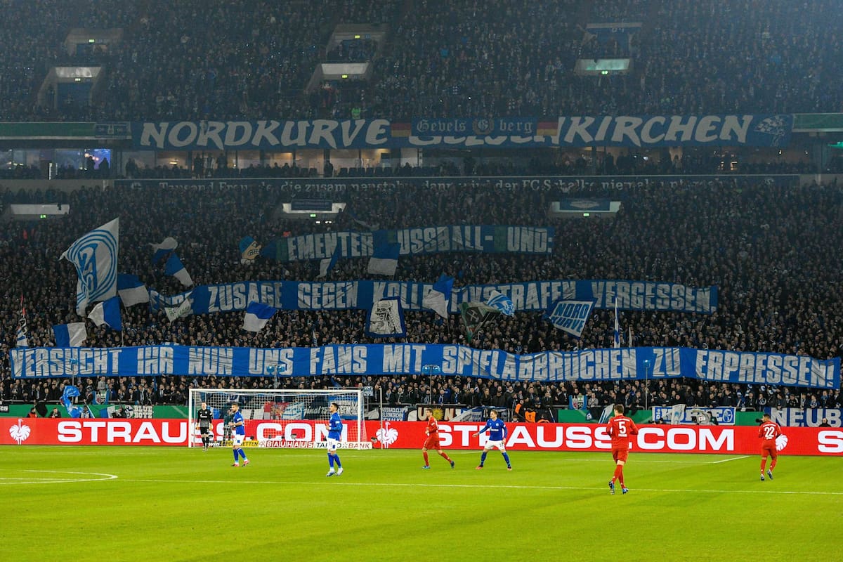 El partido de Hoffenheim y Bayern Munich generó un episodio que generó una conmoción en Alemania