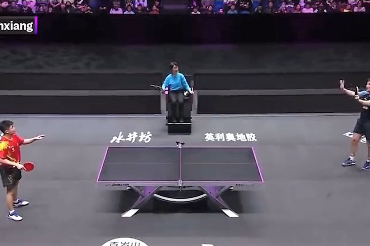 El partido de tenis de mesa entre Shidong Lin y Kristian Karlsson.
