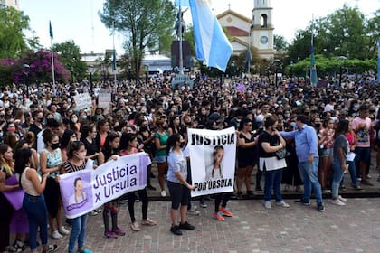 El pasado lunes, los vecinos de Rojas pidieron justicia por el femicidio de Úrsula Bahillo