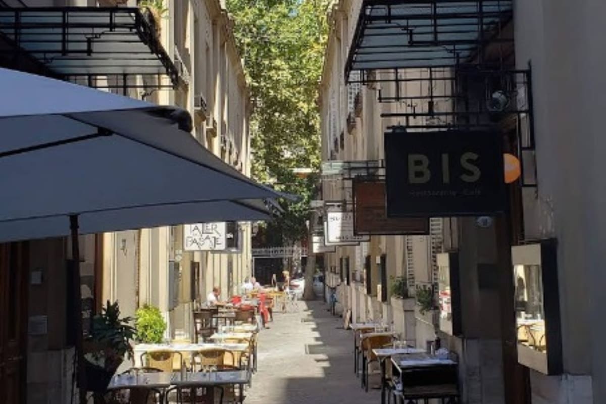 El pasaje de 103 años que está oculto en Recoleta y es una joya arquitectónica que sobrevive a los edificios modernos