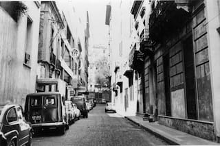 El famoso pasaje nacido como basural, que luego habitaron la bohemia y el jet set porteño
