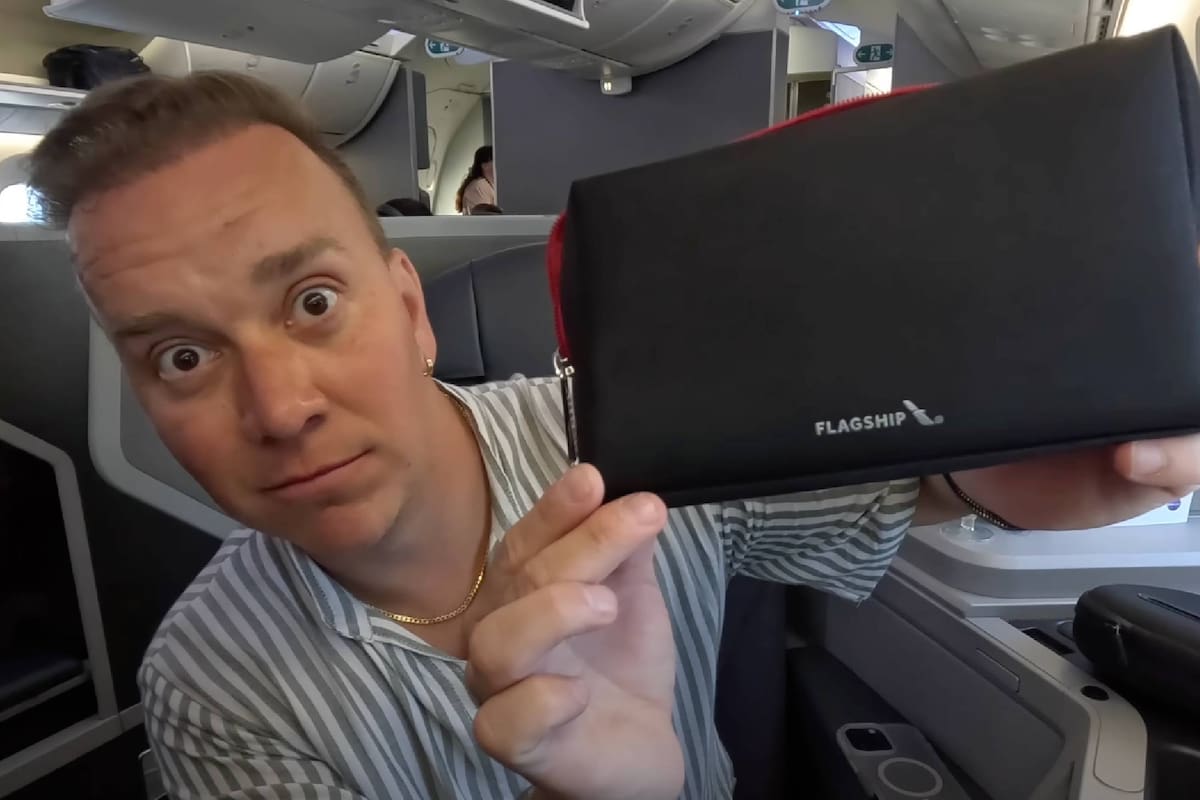 El pasajero latino compartió su experiencia de viaje en primera clase de American Airlines