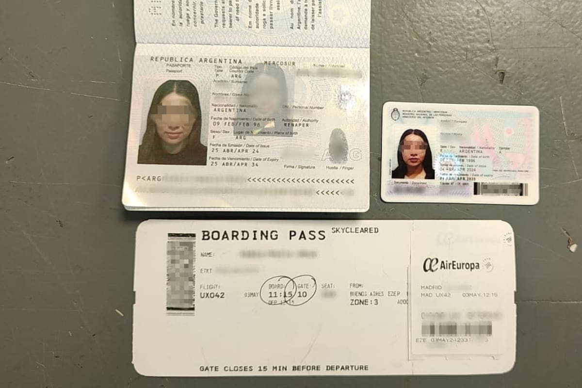 El pasaporte, DNI y tarjeta de embarque, incautados