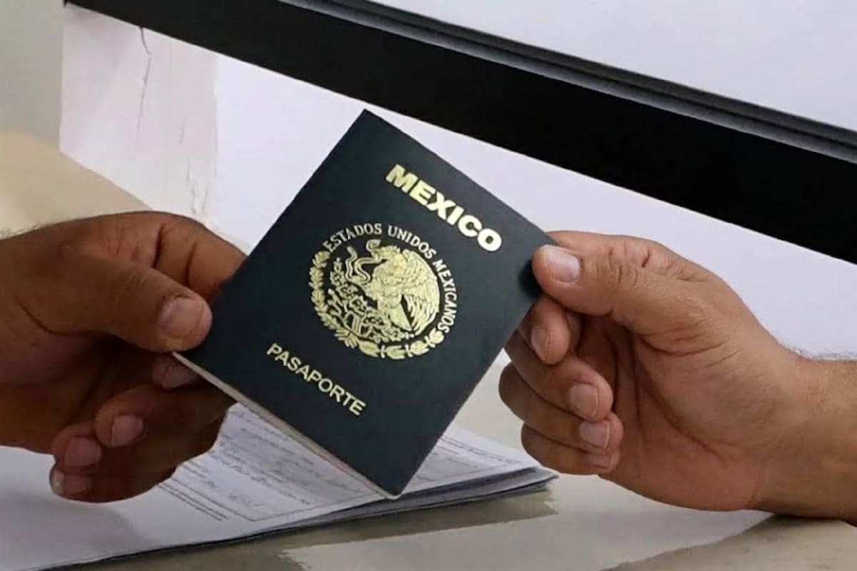 El pasaporte es un documento de viaje que la SRE expide a las personas mexicanas para acreditar su nacionalidad e identidad