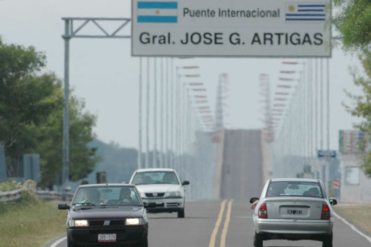 El paso fronterizo Colón-Paysandú