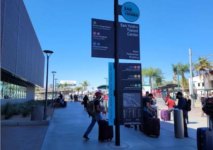El paso fronterizo de San Ysidro es el más transitado de todo Estados Unidos. Se calcula que unas 100.000 personas lo cruzan a diario