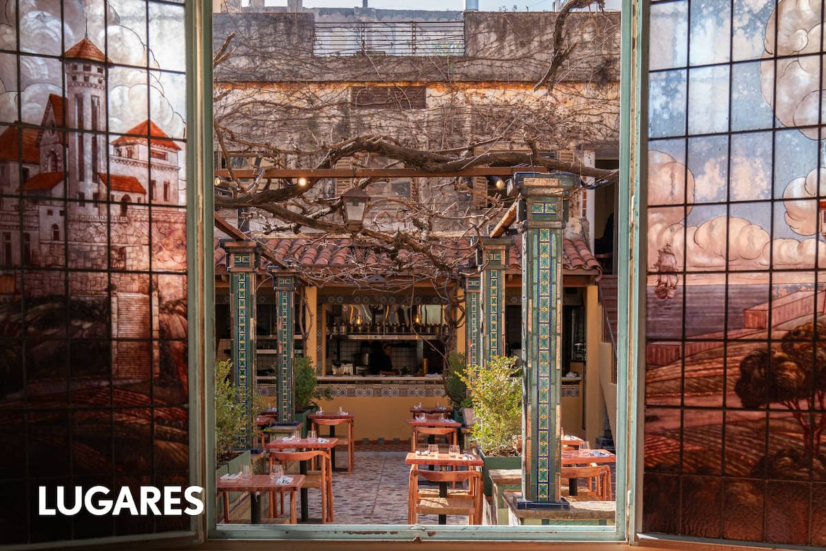 El patio andaluz es la joya de este nuevo restaurante.