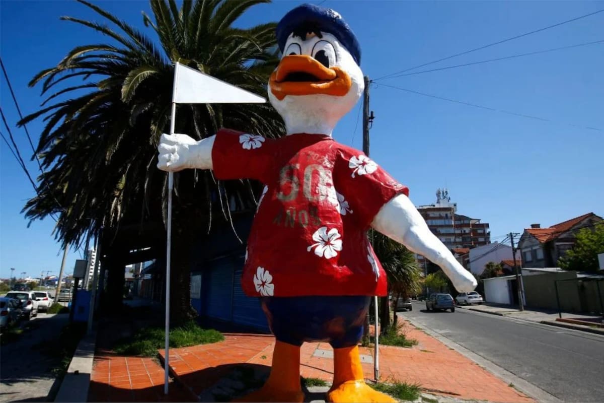 El Pato de Punta Mogotes, emblema e ícono de Mar del Plata