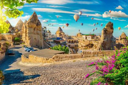 El patrimonio tradicional y cultural de Turquía se puede explorar visitando sitios