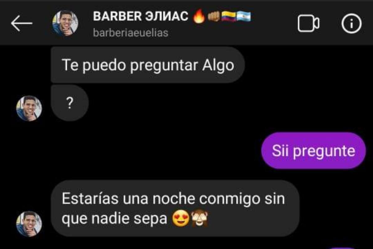 El peluquero acosa a la menor a través de los mensajes de WhatsApp