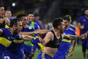 El penal convertido por el Toto Salvio desató el festejo de todo Boca en la final ante Talleres; el delantero todavía no sabe si seguirá en la Ribera