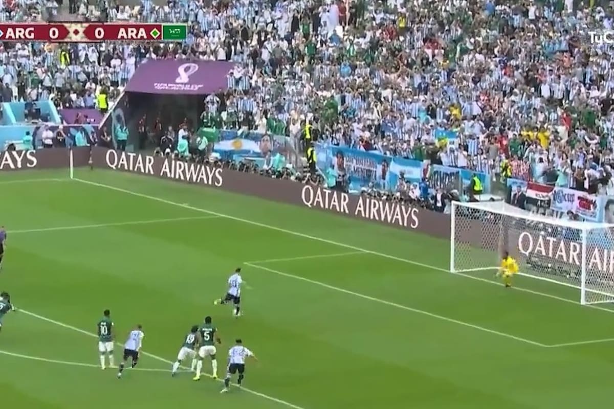El penal convertido por Messi que abrió el marcador de Argentina-Arabia