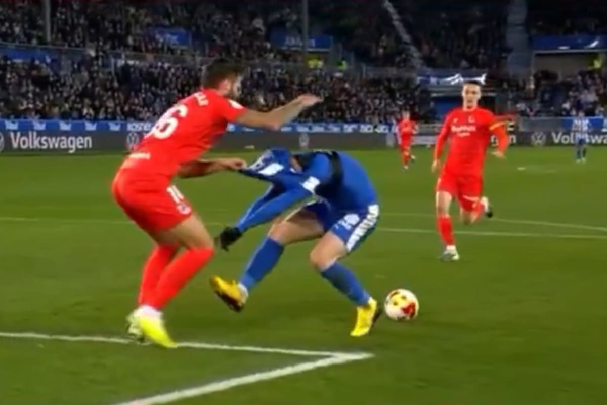 El penal que le cobraron a Alavés