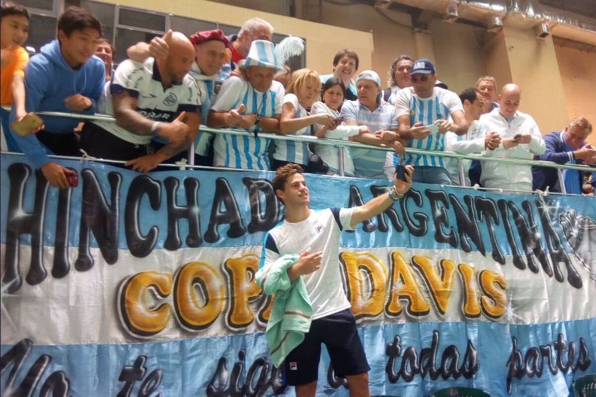 El Peque tras su victoria con la hinchada argentina