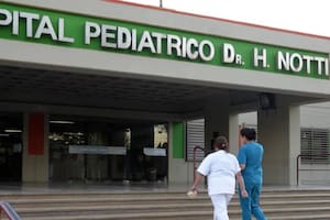 El pequeño de dos años fue internado en terapia intensiva con fractura de cráneo luego de ser atacado por su perro