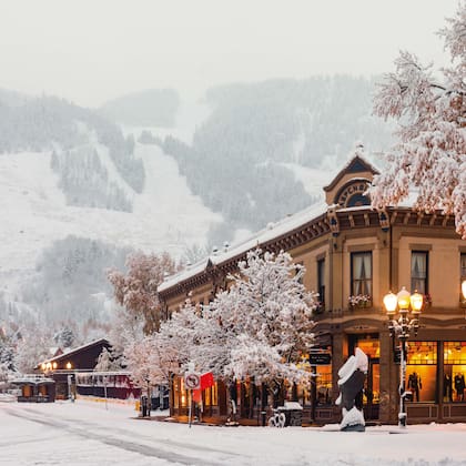 El pequeño pueblo de Aspen es un shopping de lujo al aire libre.