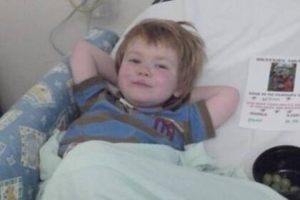 El pequeño Will debió recibir años de tratamiento para su cáncer en el Hospital Infantil de Sheffield.