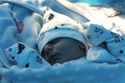 El pequeño Yagiz solo tenía 10 días cuando ocurrió el terremoto. Salió ileso tras casi 4 días bajo los escombros.