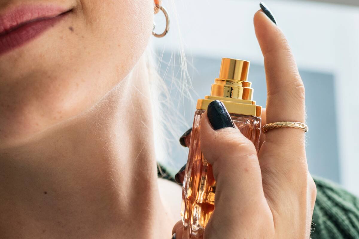 El perfume puede revelar datos significativos de la persona (Foto: Freepik)