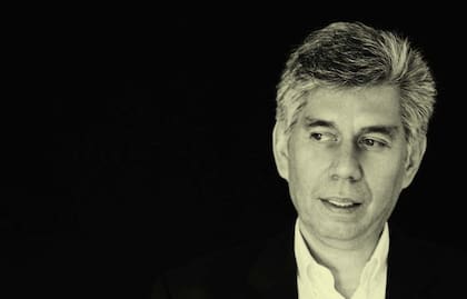 "El periodismo debe brindar contextos y capacidad de entender críticamente lo que está pasando", señala Daniel Coronell