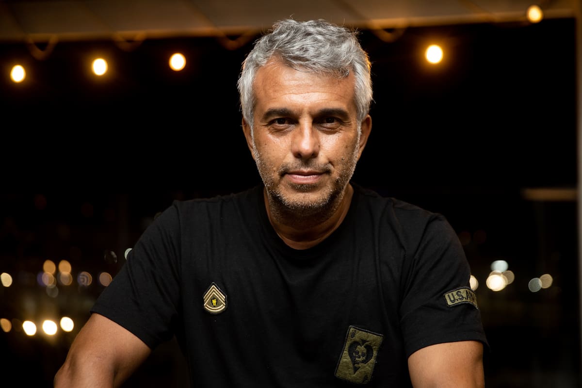 El periodista comenzó una gira de verano con la versión teatral de su primer libro "Soltar para ser feliz".