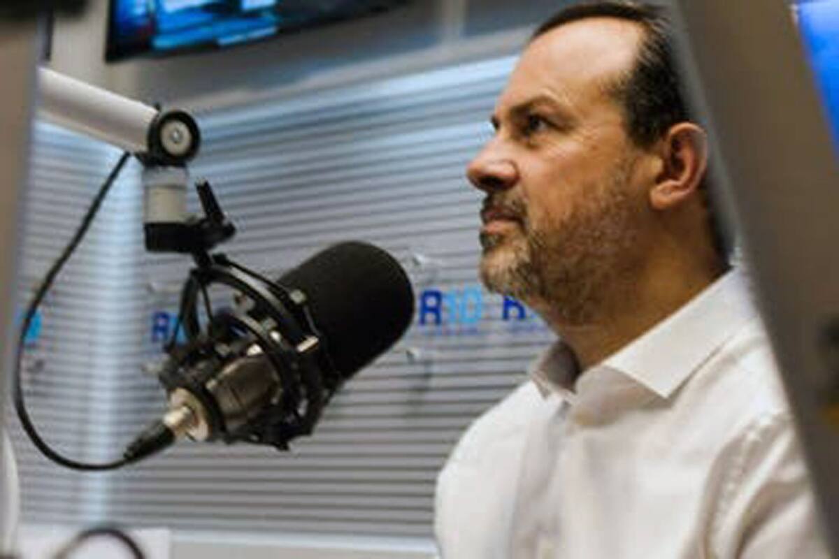 El periodista cuestionó la labor televisiva de "los panelistas que opinan de todo sin saber nada"