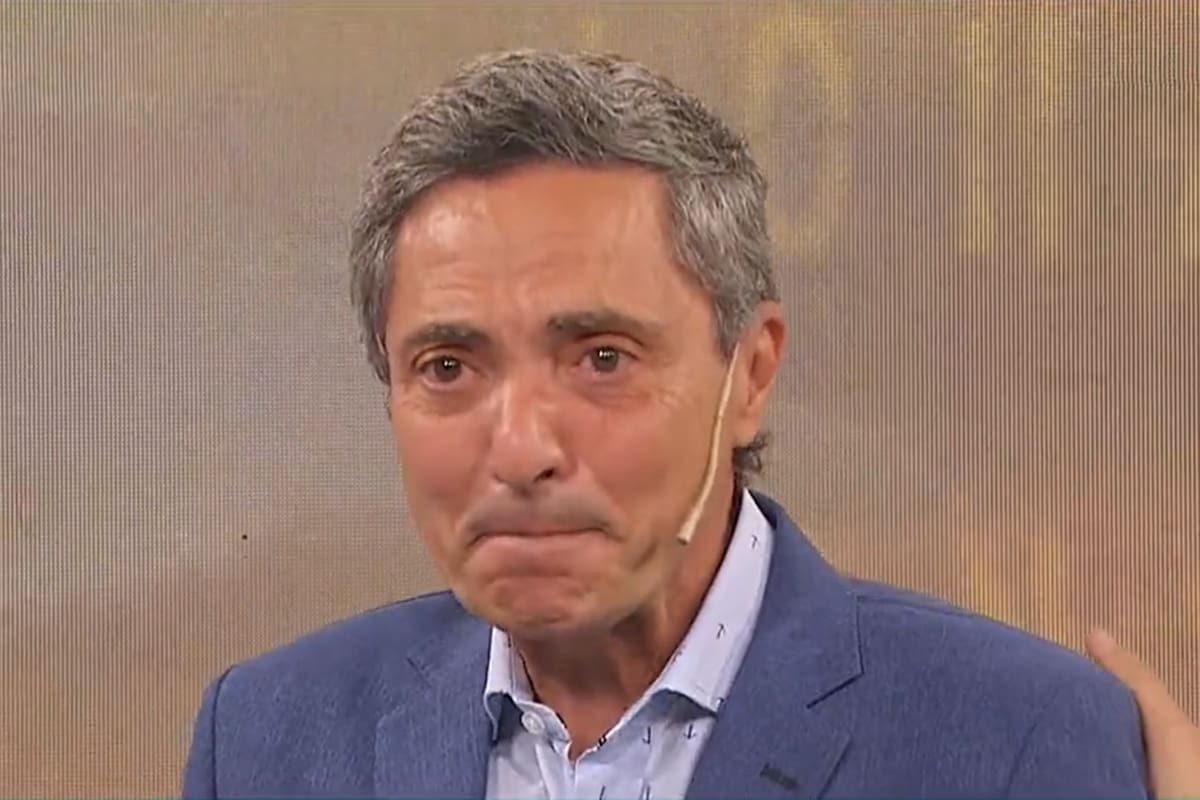 El periodista Edgardo Alfano no pudo contener las lágrimas al hablar del reencuentro con su hijo