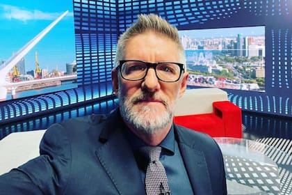 El periodista encontró a su parecido (Foto Instagram @luisnovaresio)