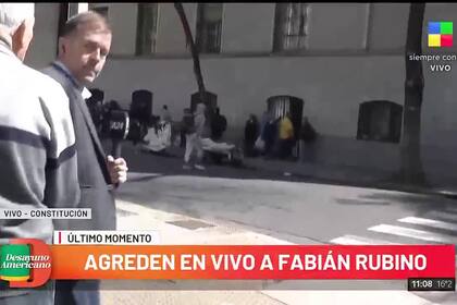 El periodista Fabián Rubino fue agredido en la calle cuando hacía una cobertura para América TV