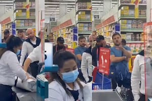 El periodista fue increpado por un hombre en Qatar (Captura video)