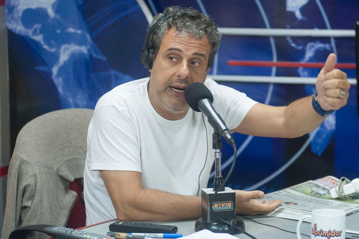 El periodista iba a retornar a la primera mañana esta semana, pero cuestiones administrativas volvieron a