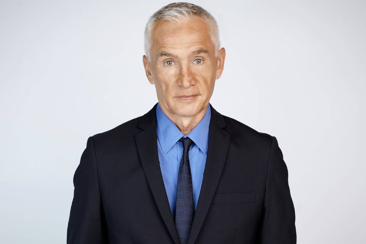 El periodista más emblemático de Univision deja la cadena tras 38 años de trayectoria