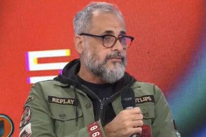 El periodista, quien permanecerá retirado del ciclo por unos meses, fue entrevistado por Moria Casán en una charla inesperada