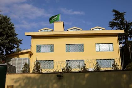 Dentro del consulado saudita en Estambul, Tirquía, no quedó rastro de Jamal Khashoggi