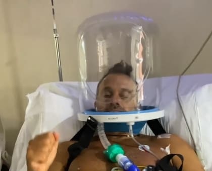 El periodista usó un dispositivo llamado “Helmet”