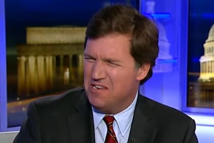 El periodista y analista político Tucker Carlson fue despedido de la cadena Fox News