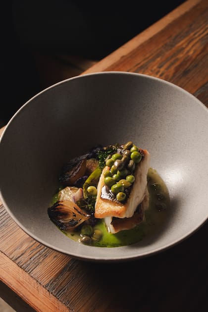 El pescado fresco es pilar entre los ingredientes: suelen tener besugo, chernia o lenguado