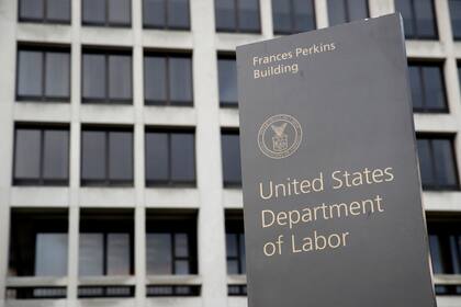 El peso mexicano ganó terreno ante el dólar, tras la publicación de datos sobre el mercado laboral en Estados Unidos (AP Foto/Patrick Semansky, Archivo)