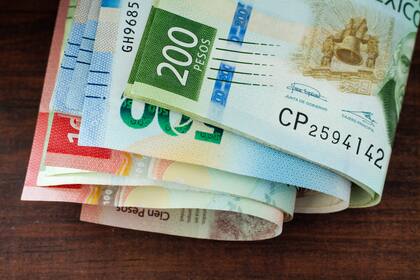 El peso mexicano se fortalece frente al dólar, durante las primeras horas de este jueves 13 de marzo de 2025